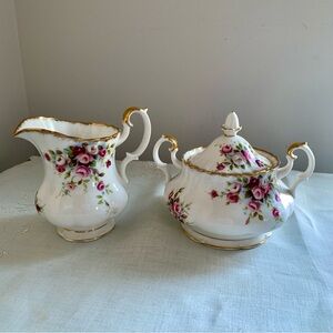 Royal Albert Cottage Garden Cream And Sugar Set